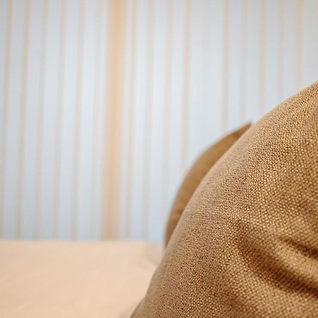 Central & Spacious, Sleeps 8, Perfect For Groups リーズ エクステリア 写真