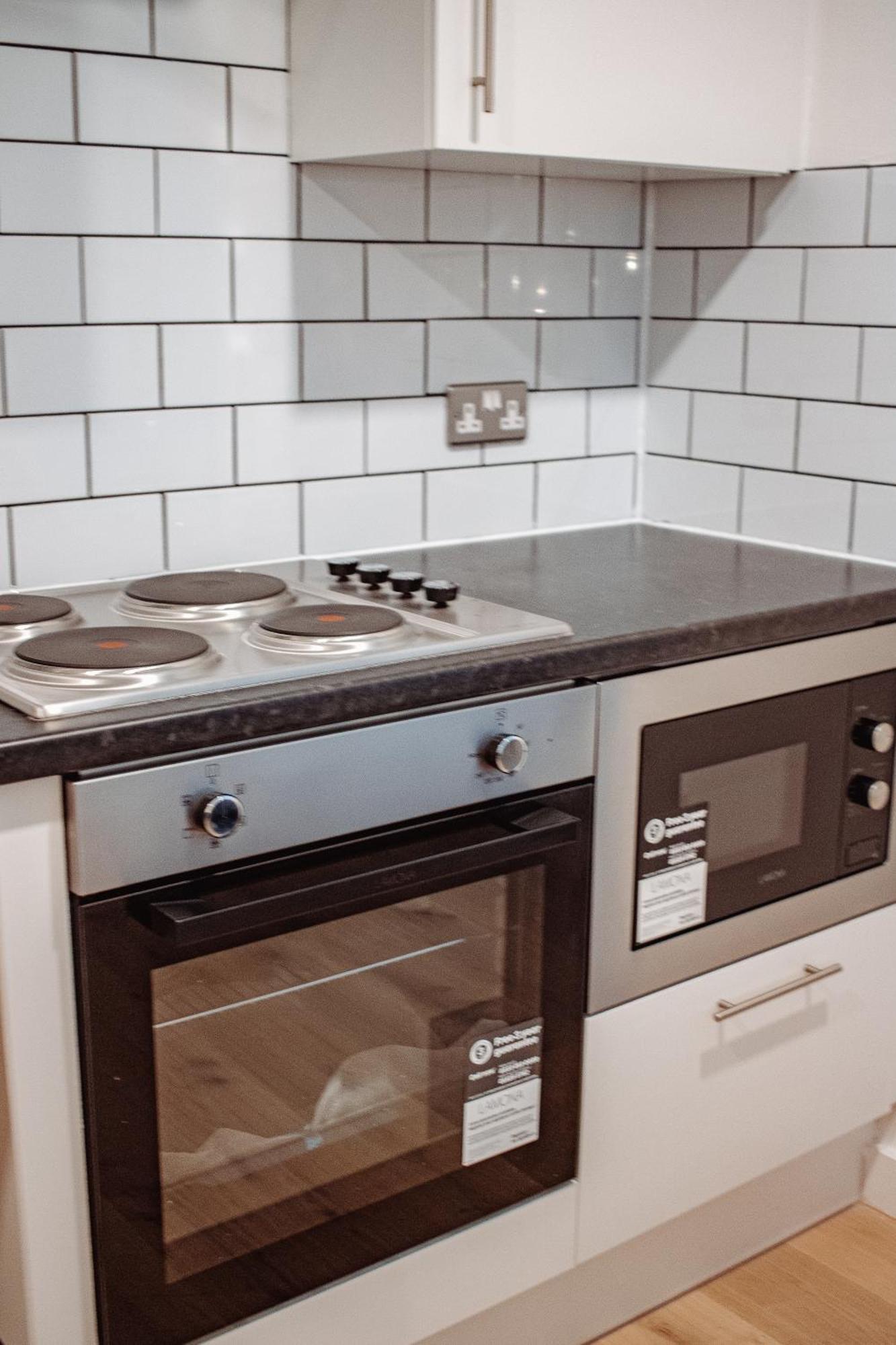 Central & Spacious, Sleeps 8, Perfect For Groups リーズ エクステリア 写真